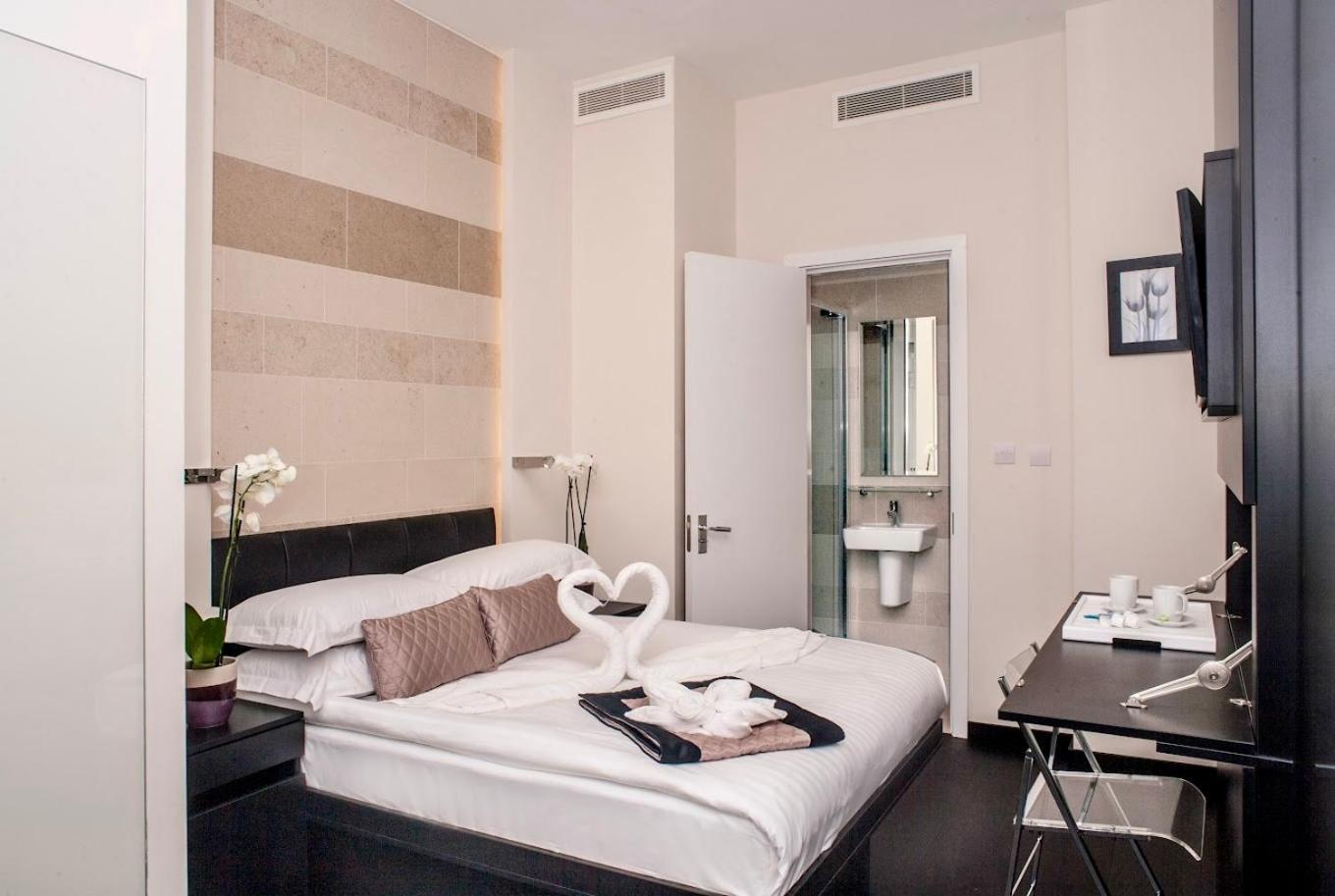 39 Apartahotel 4*